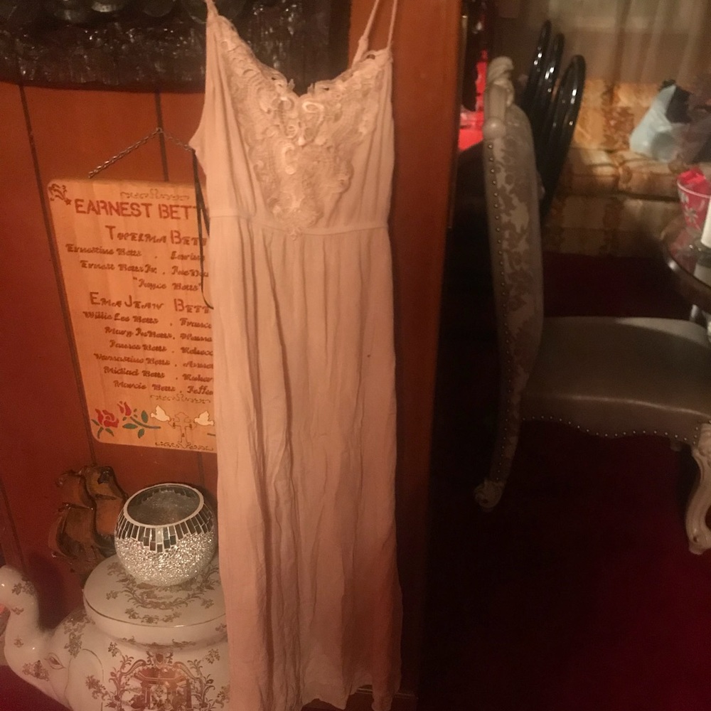 Light blush chaffon like dress